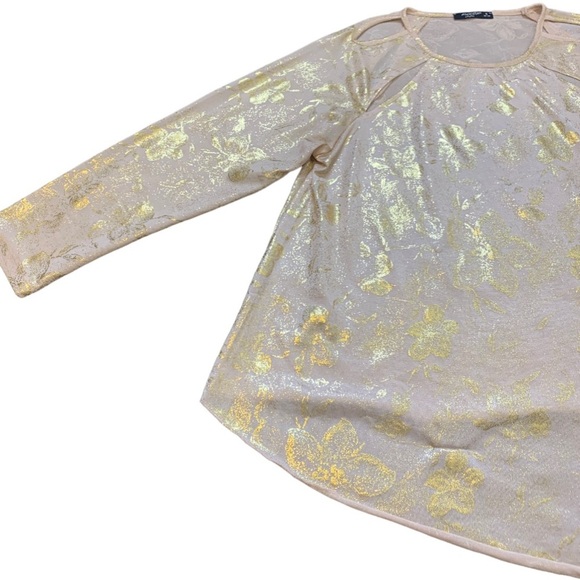 AWESTA Metallic Floral Print Blouse With Front Laser Cutout Blush/Gold Sz Small - Picture 5 of 10